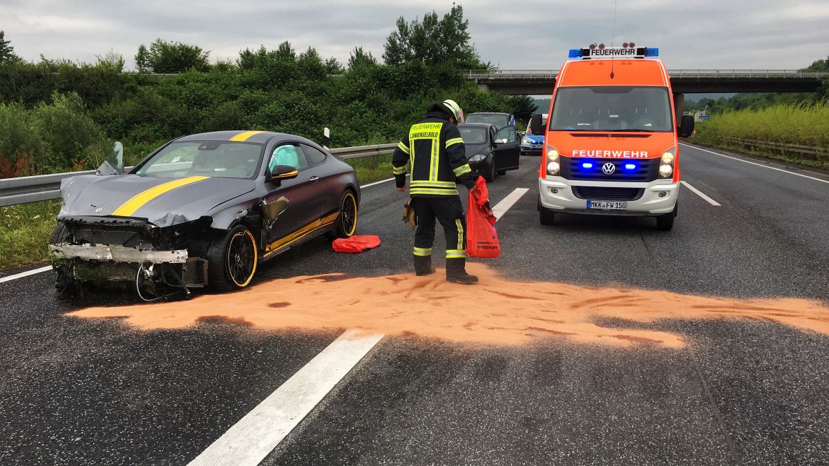 Betriebsmittelauslauf nach Verkehrsunfall