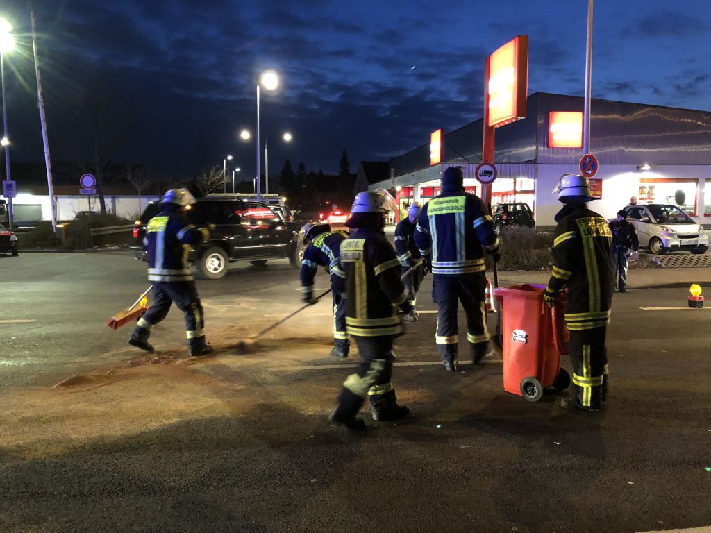 Betriebsmittelauslauf nach Verkehrsunfall