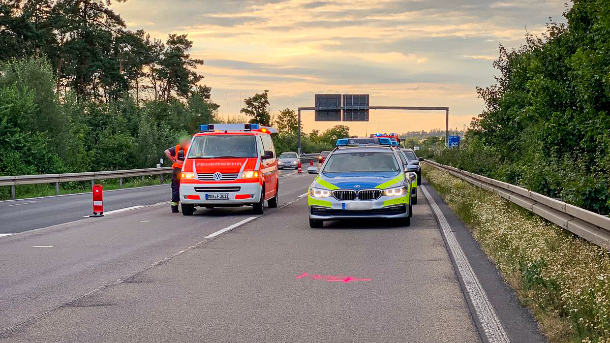 Verkehrsunfall, eingeklemmte Person