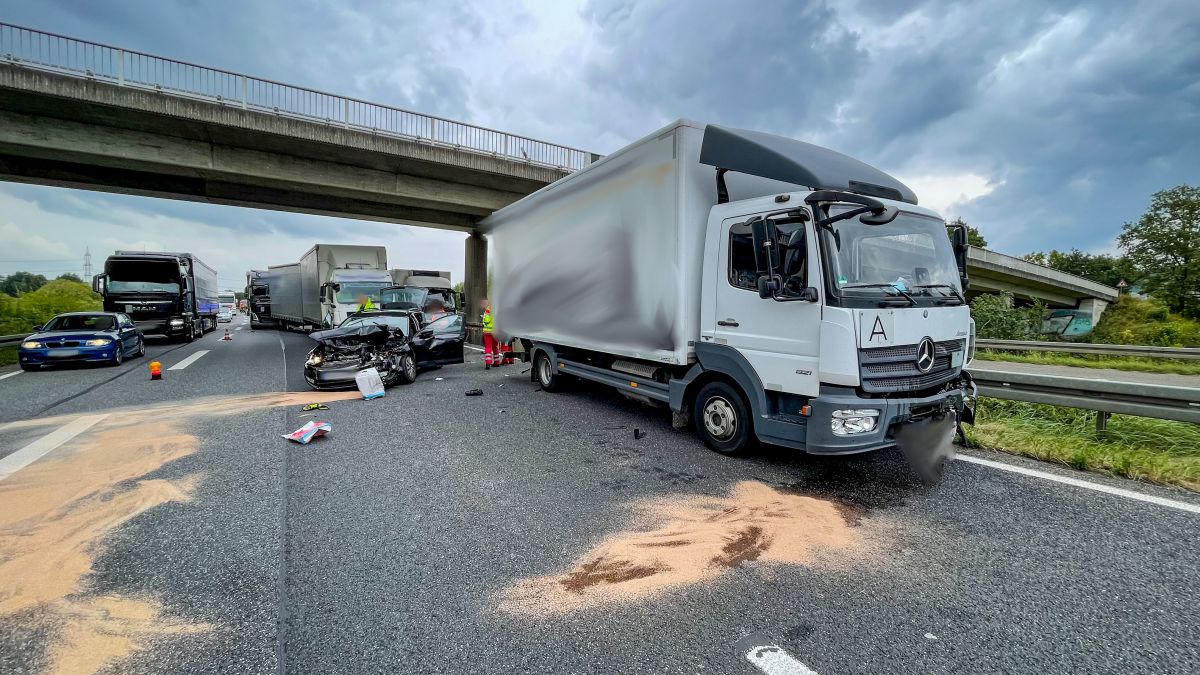 Betriebsmittelauslauf nach Verkehrsunfall