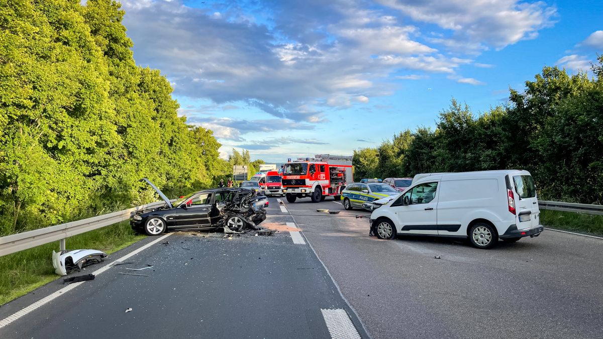 Betriebsmittelauslauf nach Verkehrsunfall