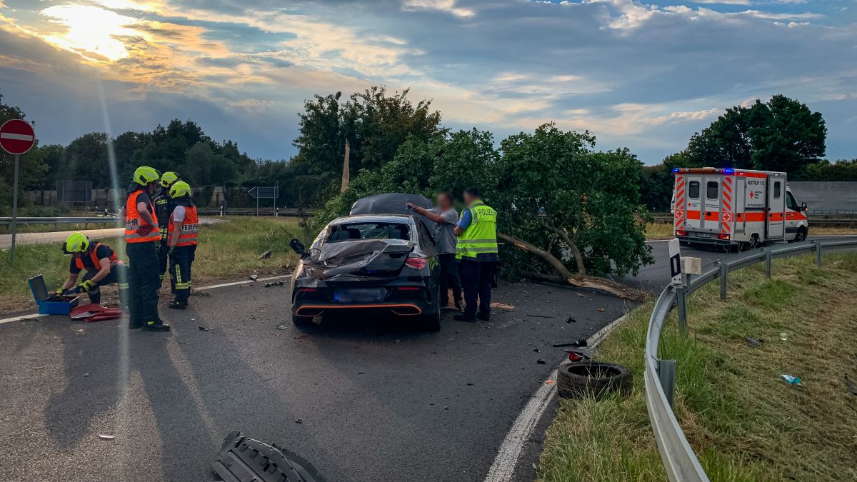 Betriebsmittelauslauf nach Verkehrsunfall