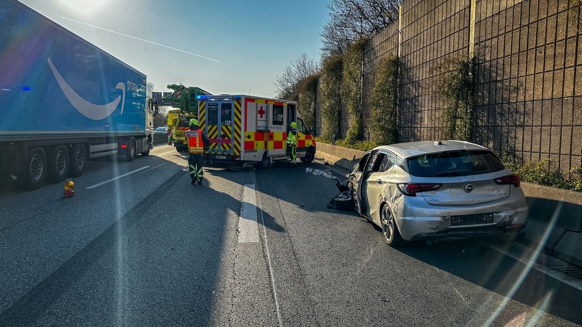 Betriebsmittelauslauf nach Verkehrsunfall