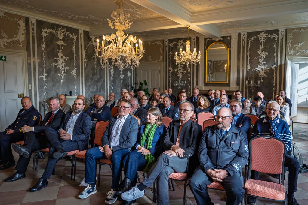 2025-11-02 Ehrentag Feuerwehr klein-14